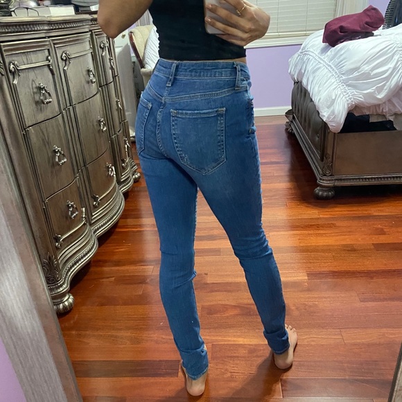 Gap Skinny Jeans Med Wash Size 25 Regular Blue - Picture 2 of 9